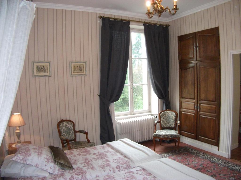 Chateau De Belle-Vue Bed & Breakfast Sainte-Cécile Oda fotoğraf
